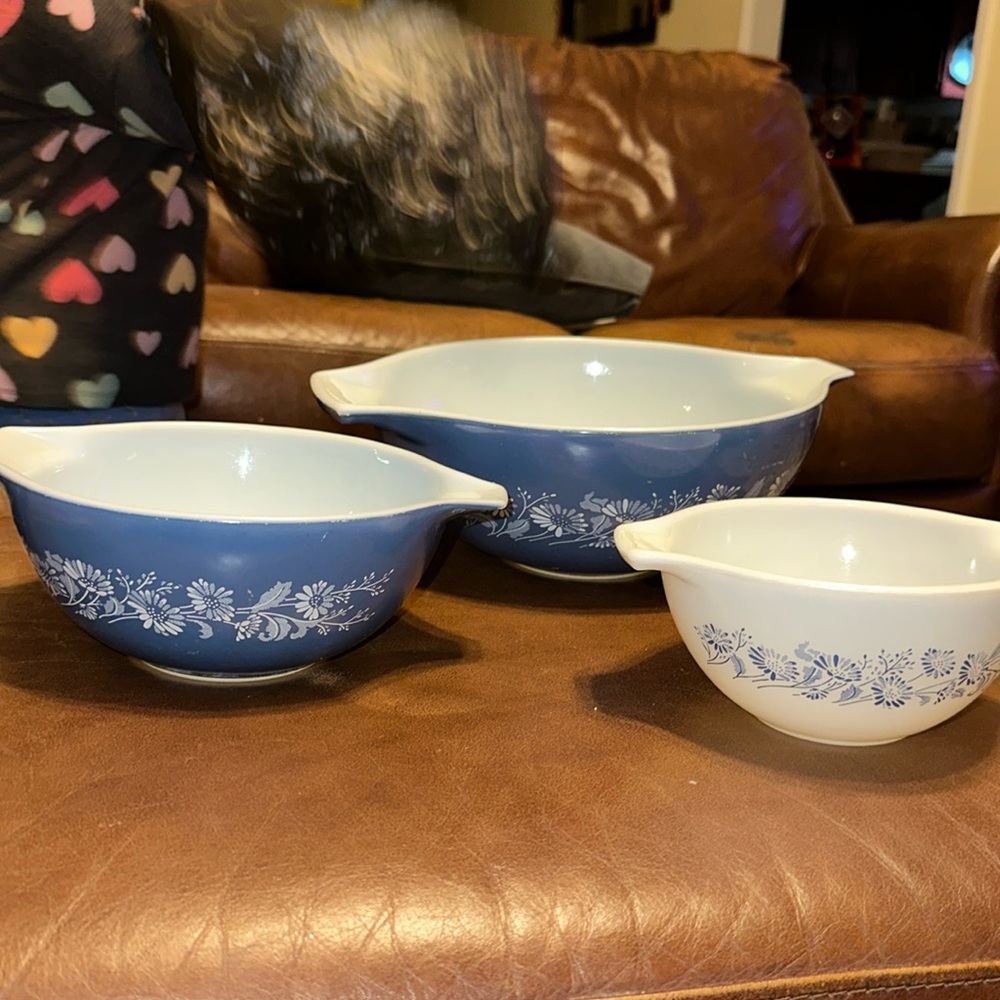 Blue Floral Mixing Bowls - Classic Glass Set
